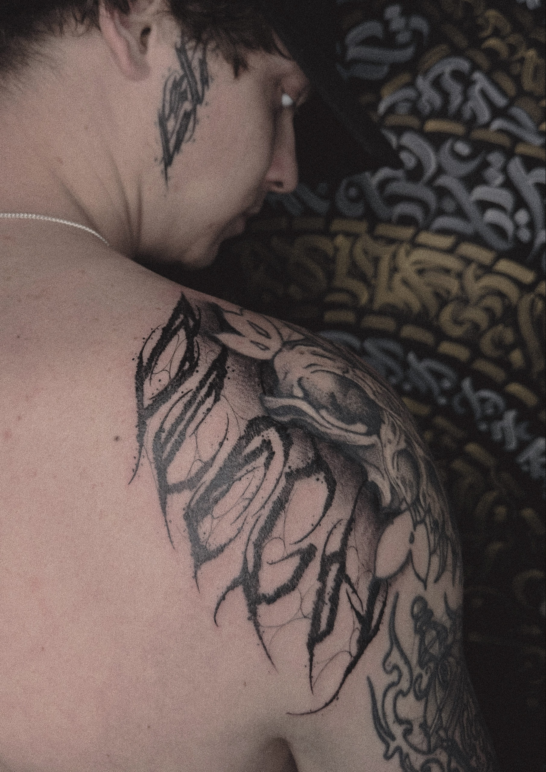 Tatouage BLEGH, dark lettering